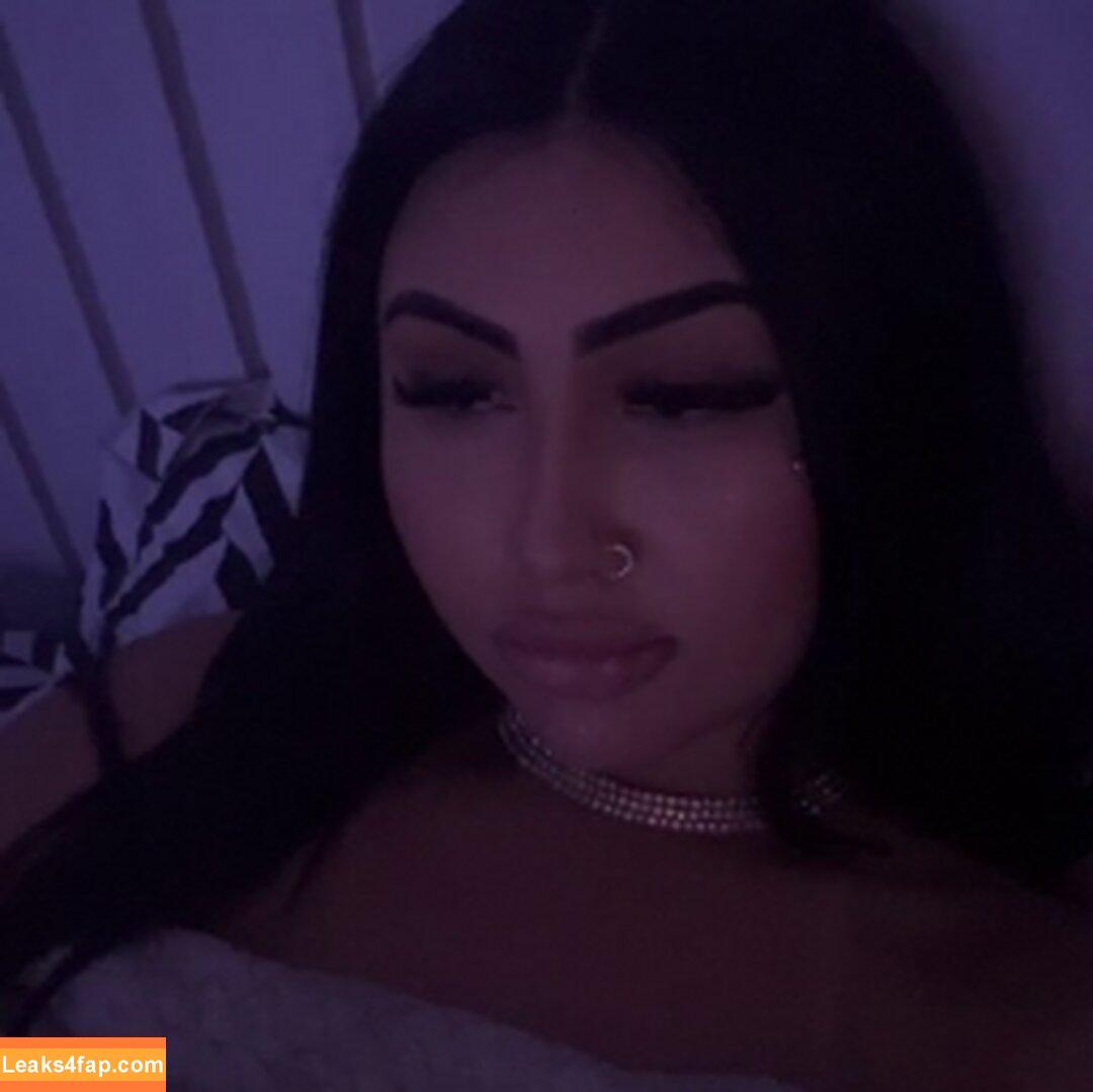 001_py /  leaked photo photo #0005