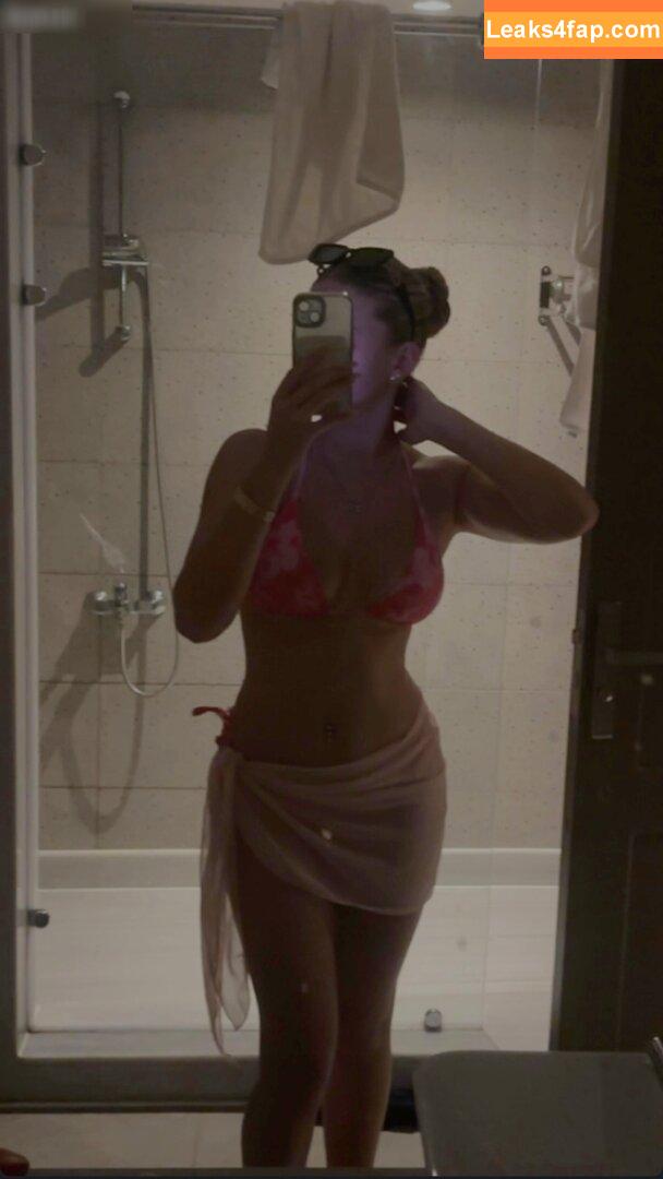 02.queenice /  leaked photo photo #0019