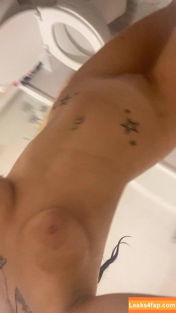 06m1a /  leaked photo photo #0053