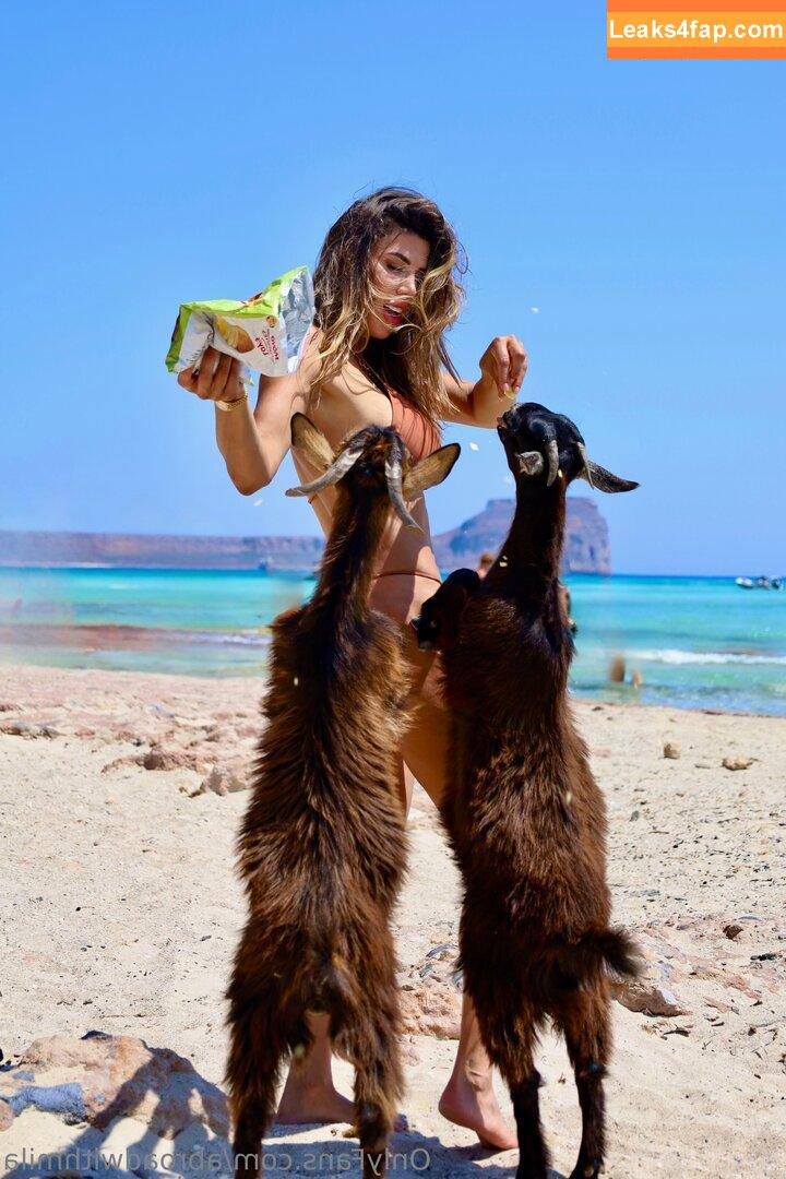 abroadwithmila / mila_travels_blog leaked photo photo #0075