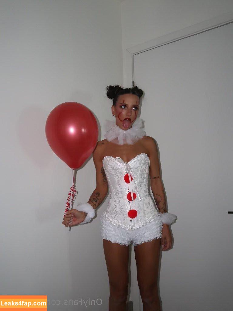 adeliaaa / adeladeliaa leaked photo photo #0007