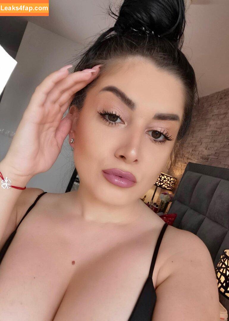 Adelina /  leaked photo photo #0001