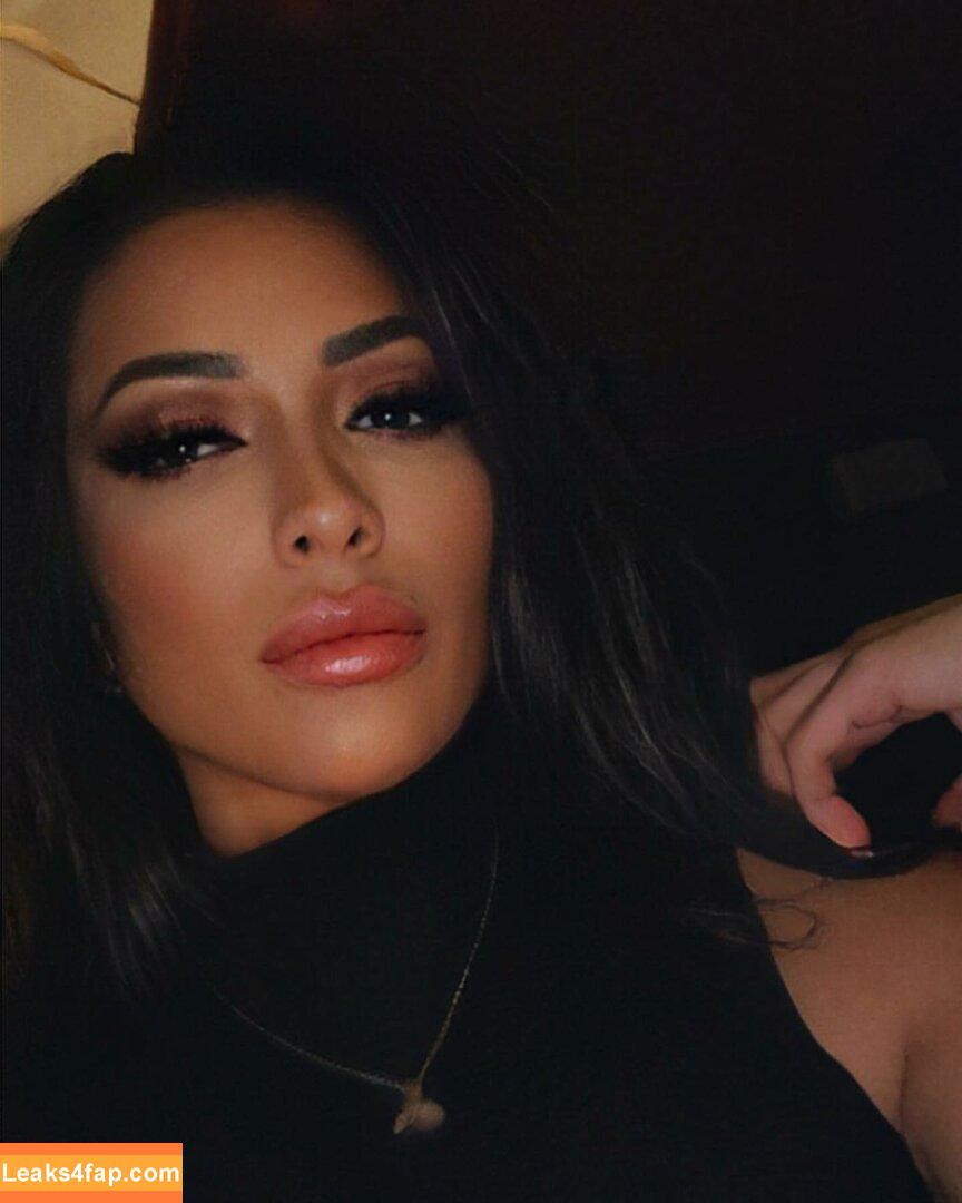 Adriana Meran / Adrianameran / _adrianameran_ / https: leaked photo photo #0037