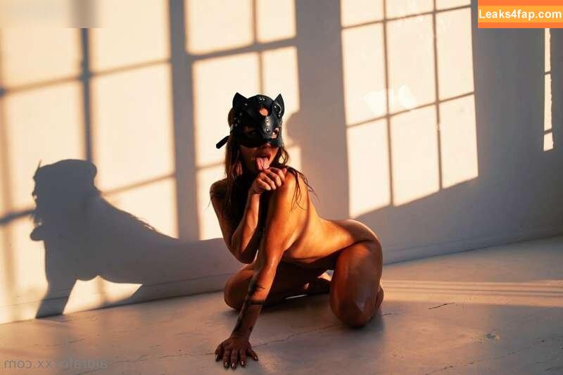 Aidra Fox / aidra.fox / foxyandthebeast / xAIDRAFOXx leaked photo photo #0352
