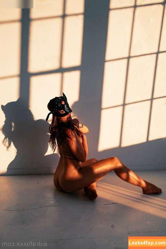 Aidra Fox / aidra.fox / foxyandthebeast / xAIDRAFOXx leaked photo photo #0364