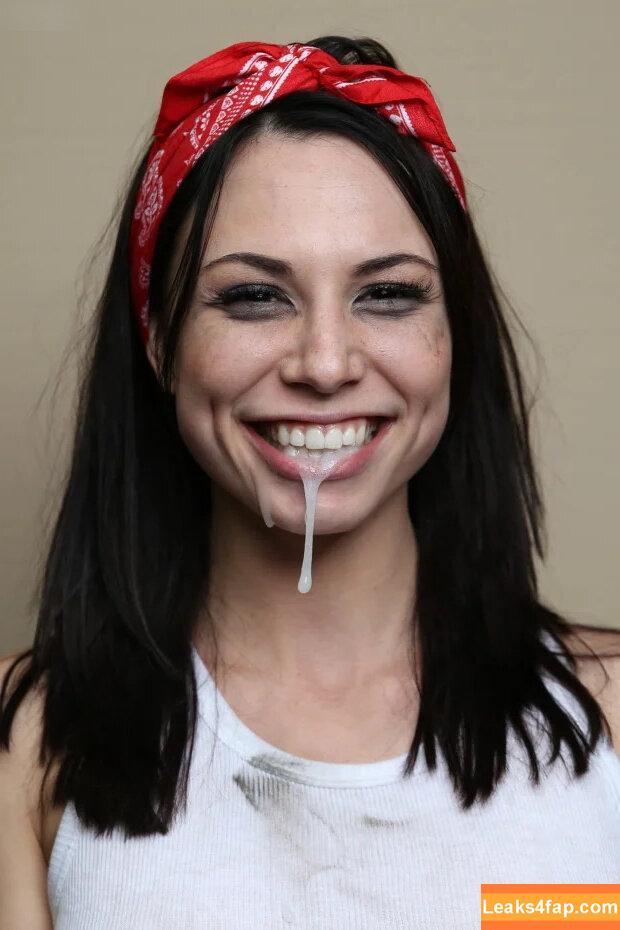 Aidra Fox / aidrafoxlive / foxyandthebeast / freeaidrafox / xAIDRAFOXx leaked photo photo #0528