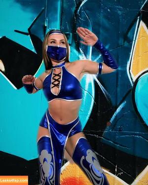 Aidra Fox photo #0004