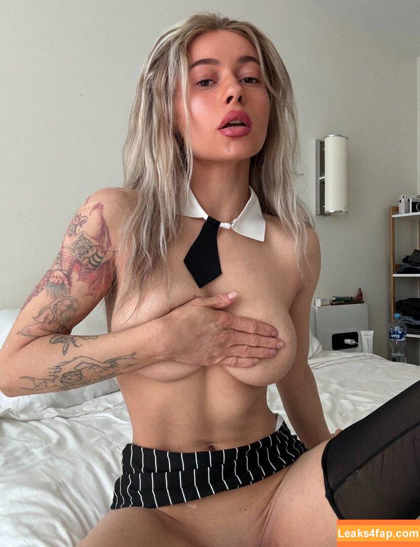 aksinia / aksinia1363 leaked photo photo #0010