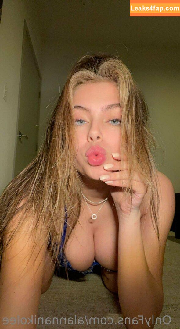 alannanikolee / Alanna Nikole / _alannanikole / chloebaldwin... leaked photo photo #0041