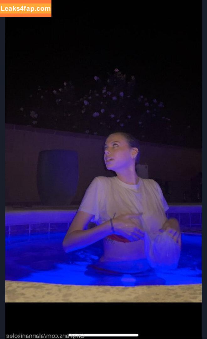 alannanikolee / Alanna Nikole / _alannanikole / chloebaldwin... leaked photo photo #0120