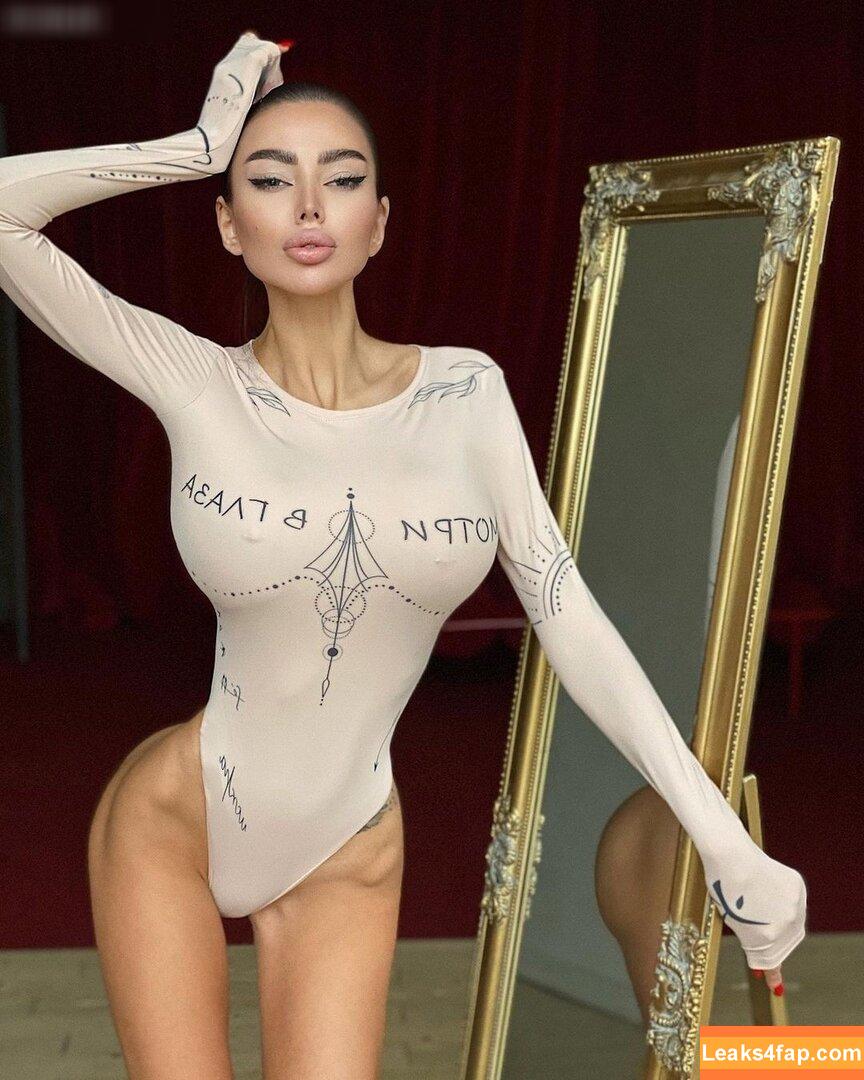 Alena Omovych / alena_omovych / alenaomovich leaked photo photo #0343
