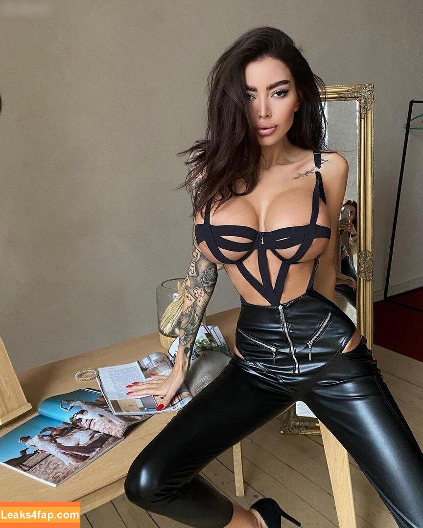 Alena Omovych / alena_omovych / alenaomovich leaked photo photo #0360