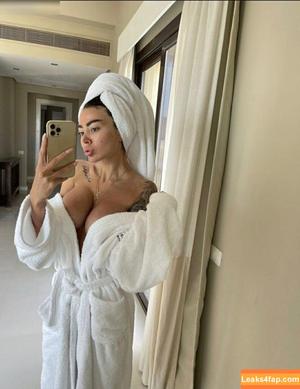 Alena Omovych photo #0344