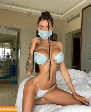 Alena Omovych photo #0357