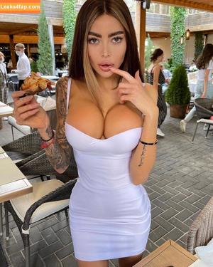 Alena Omovych photo #0396