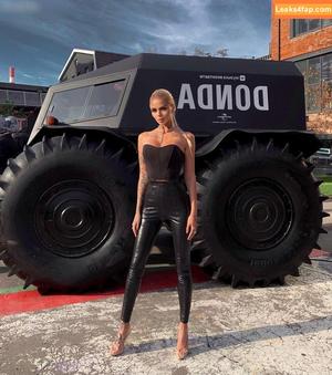 Alena Omovych photo #0408