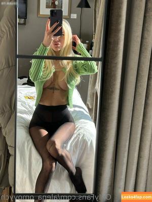 Alena Omovych photo #0464
