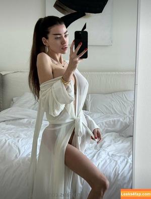 Alena Omovych photo #0653