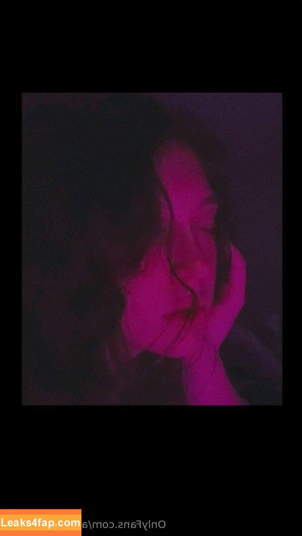 alexa_dream01 / mrsalexalemieux leaked photo photo #0005