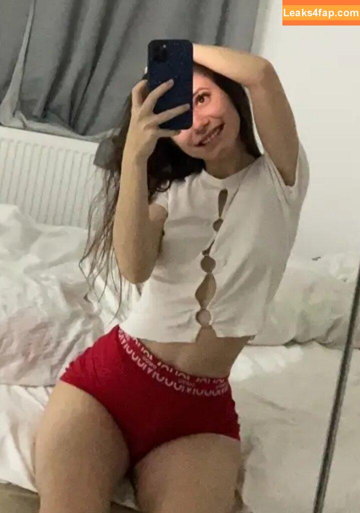 alexandra21 /  leaked photo photo #0022