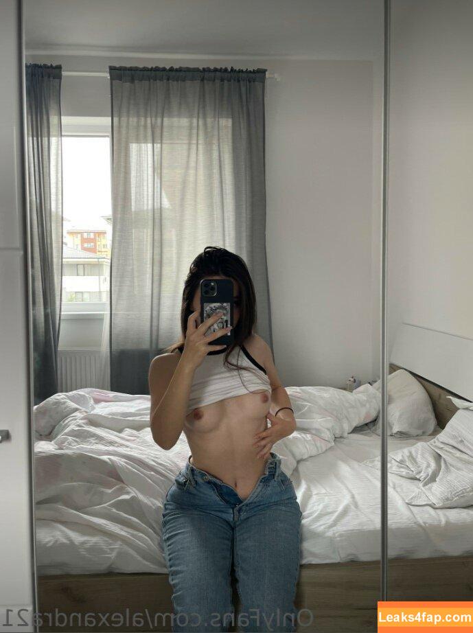 alexandra21 /  leaked photo photo #0024