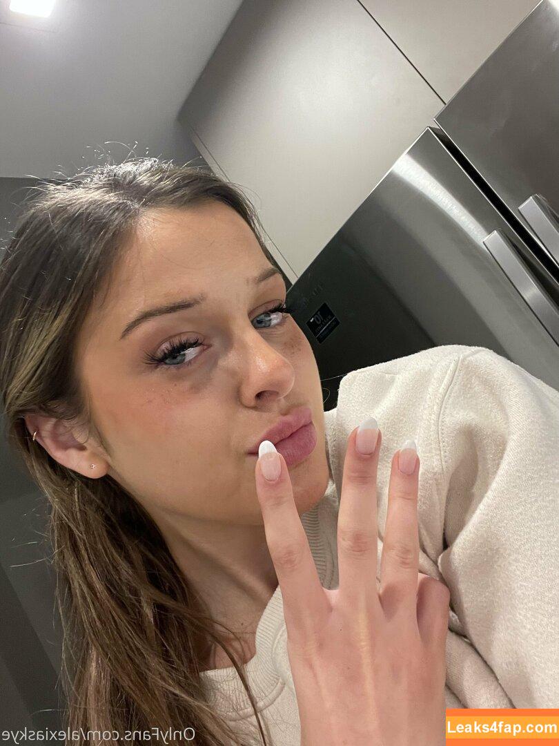alexiaskye / alexia_skye_ leaked photo photo #0022