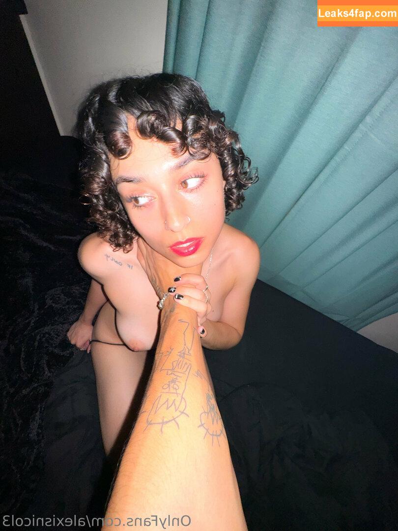 AlexisNicol3 leaked photo photo #0002