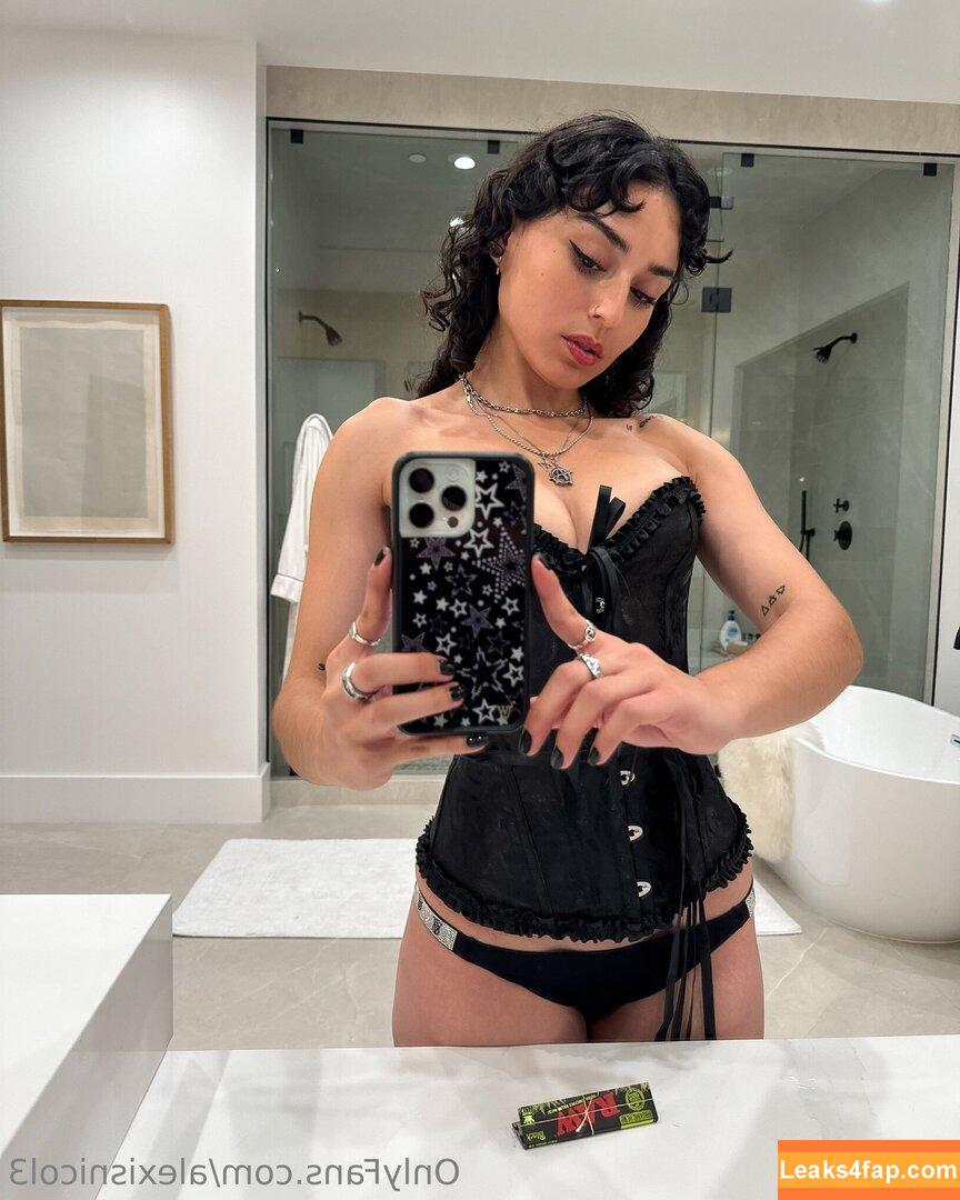AlexisNicol3 leaked photo photo #0034
