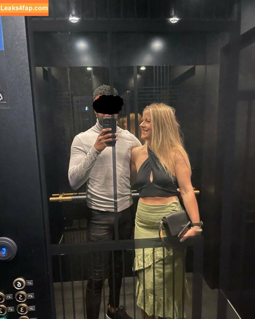 AliceinQOSland / Alice In Wonderland / aliceinwonderlandlc / hotwife_alice leaked photo photo #0011