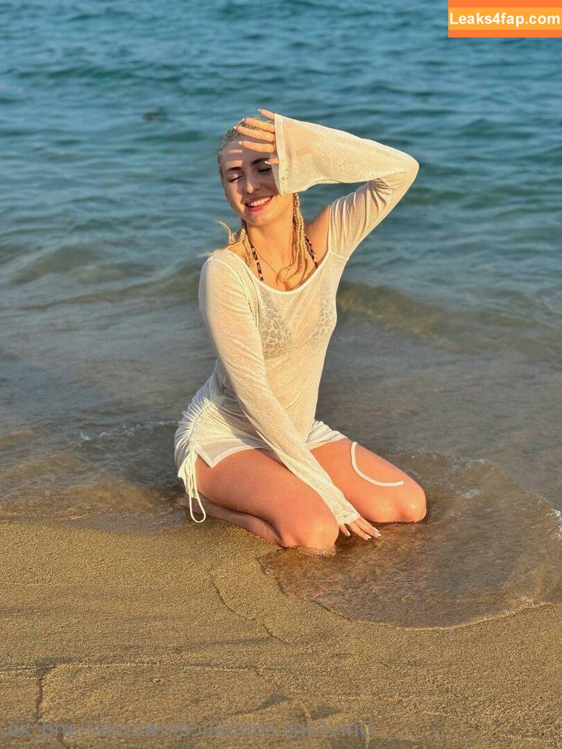 aliceinwonderland_xo / aliceinwonderland_xo1 leaked photo photo #0142