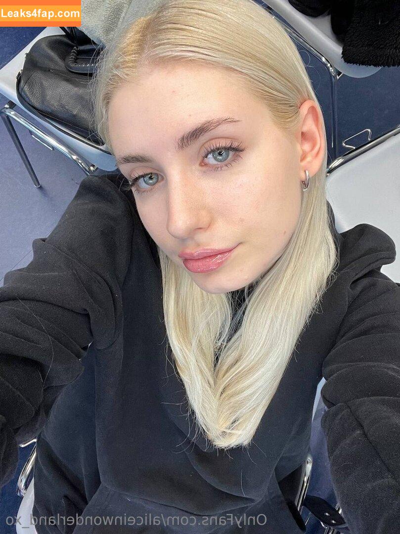 aliceinwonderland_xo / aliceinwonderland_xo1 leaked photo photo #0155
