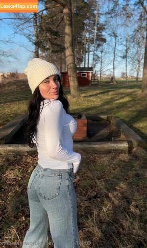 aliceknowssweden photo #0001