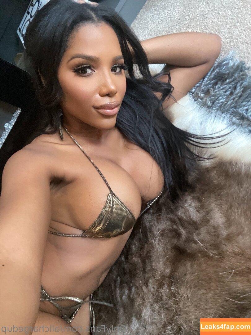 Allchargedup / Ashley Christen / sashafoxyy / toned_ash leaked photo photo #0052