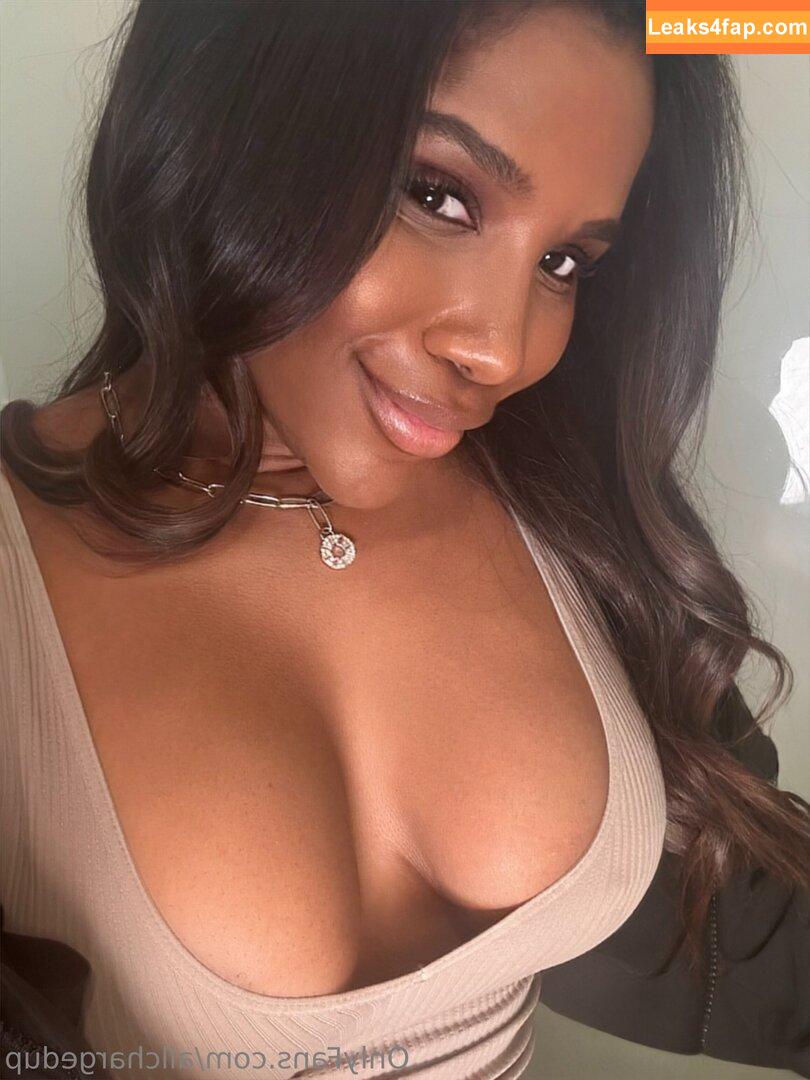 Allchargedup / Ashley Christen / sashafoxyy / toned_ash leaked photo photo #0075