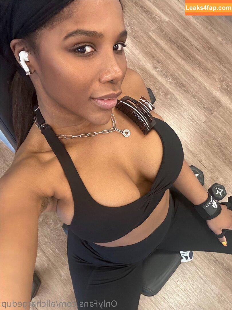 Allchargedup / Ashley Christen / sashafoxyy / toned_ash leaked photo photo #0091