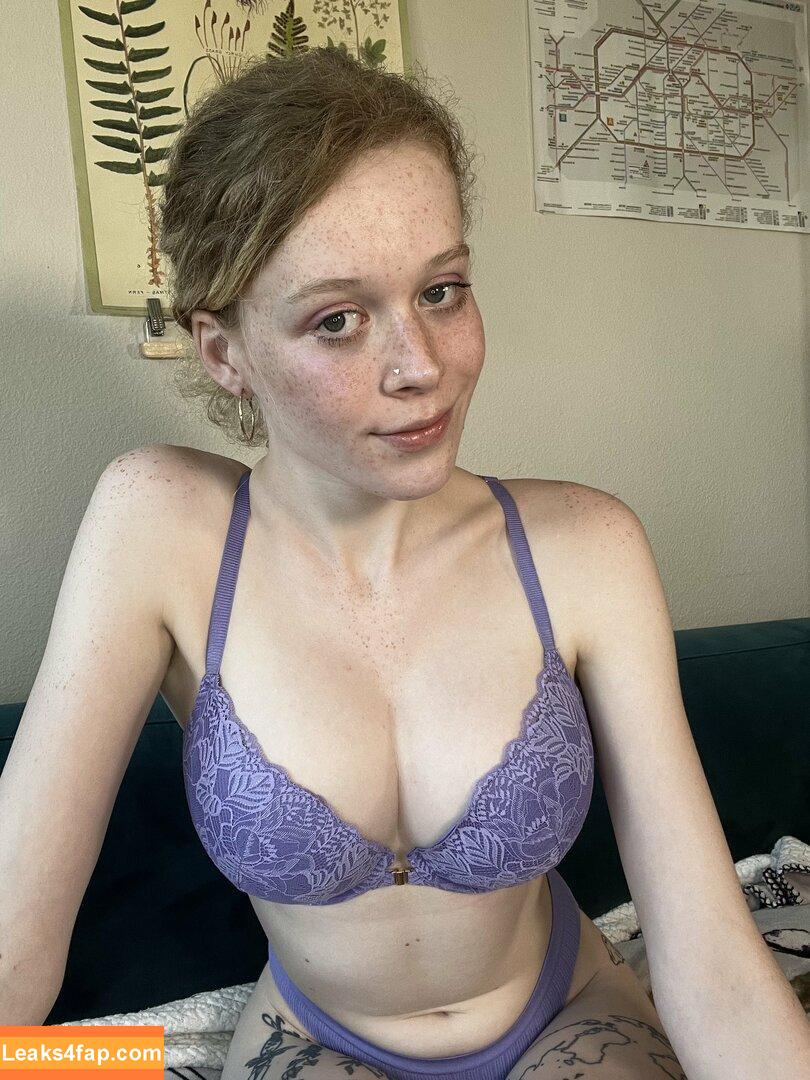 allie0t / alliet659 leaked photo photo #0009