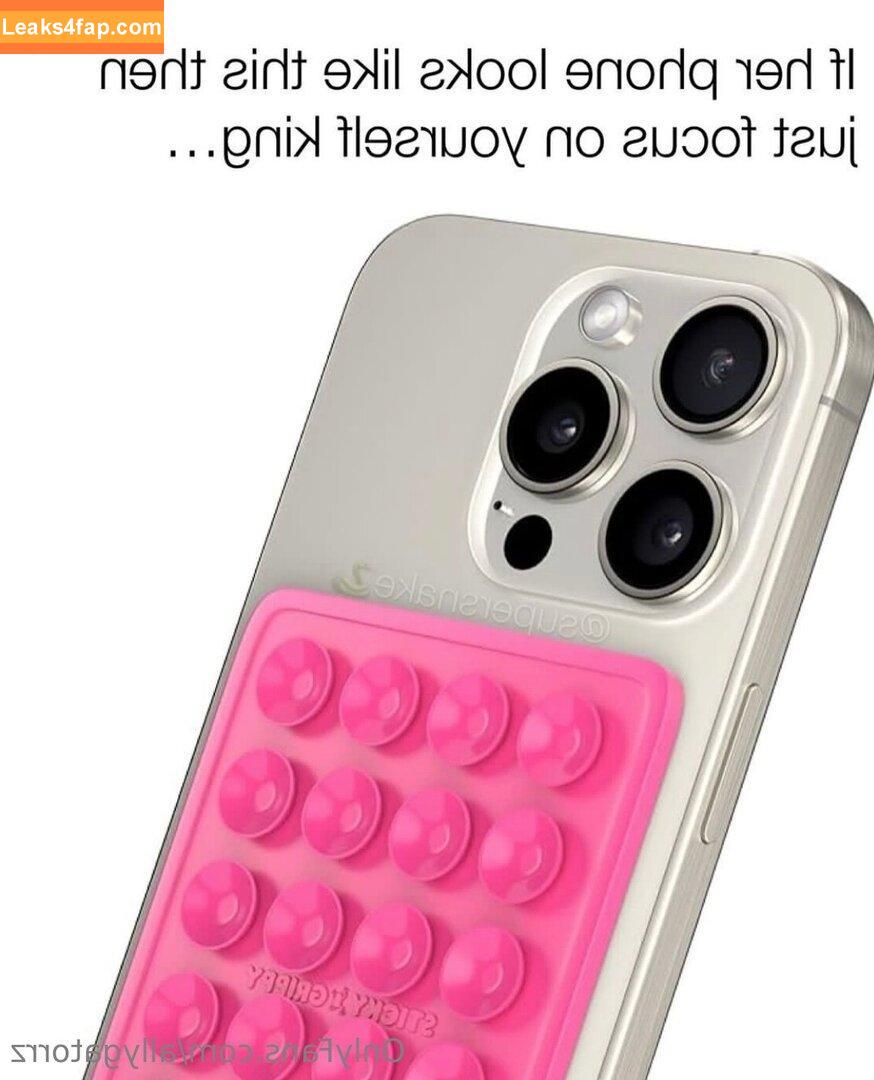 allygatorrz /  leaked photo photo #0018