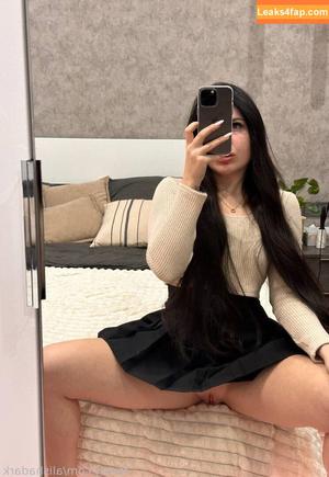 AlyHoney photo #0012