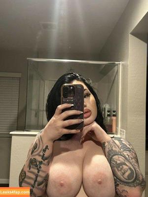 Amanda Flores photo #0008