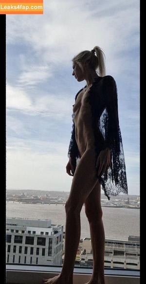 Amber Riivers photo #0020