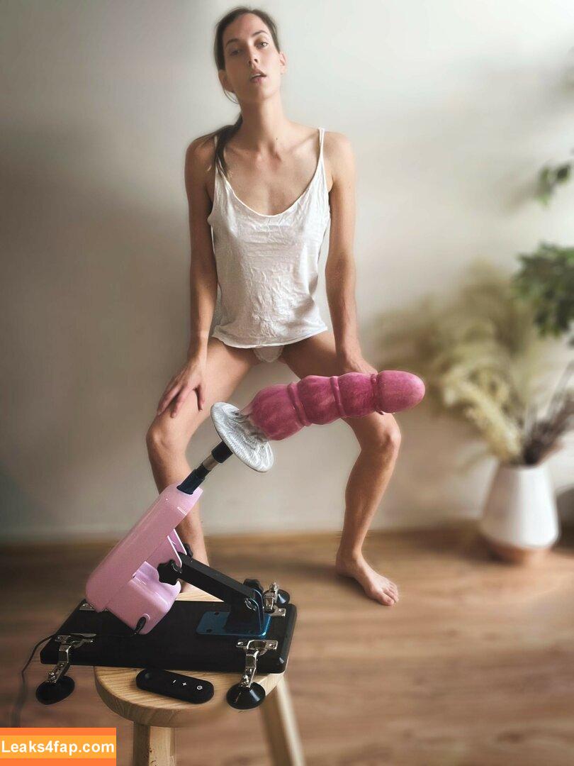 Amelia Grace / Notmillygrace / amelia_gracexxx / ameliagabs / millygrace / mmillygrace leaked photo photo #0054