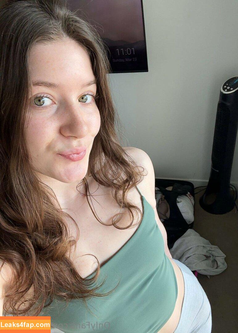 ameliabfit / ameliab.fit leaked photo photo #0005