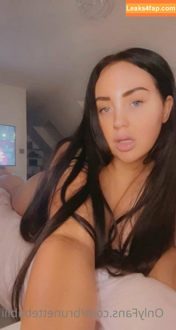 Amyyyxxs / brunettebabiii leaked photo photo #0004