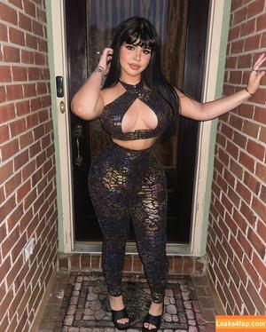Anahy photo #0017