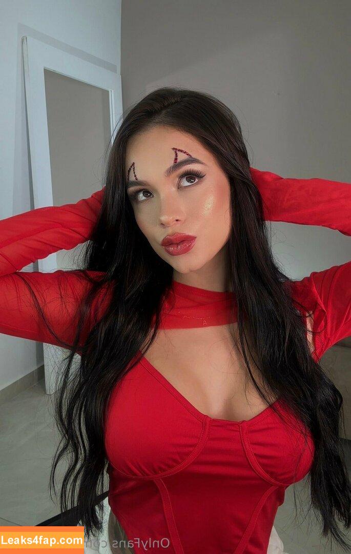 andreaal11 / andreaataylor11 leaked photo photo #0120