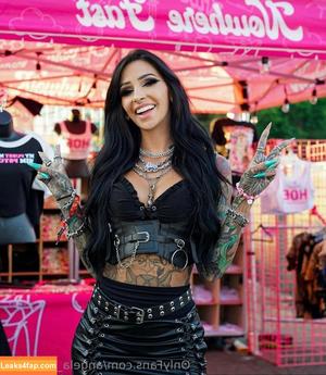 Angela Mazzanti photo #0059