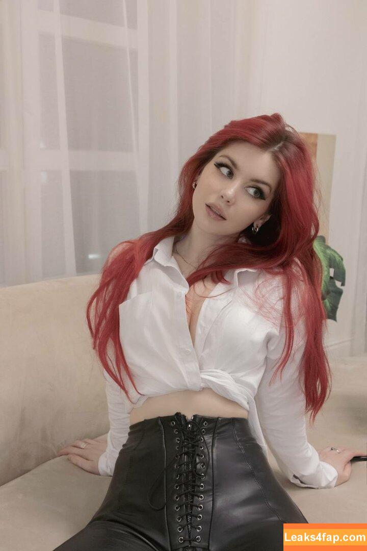 Angie Strelnikova / Angie Cosplay / PlaySafeee / roga na noge / roga_na_noge leaked photo photo #0139