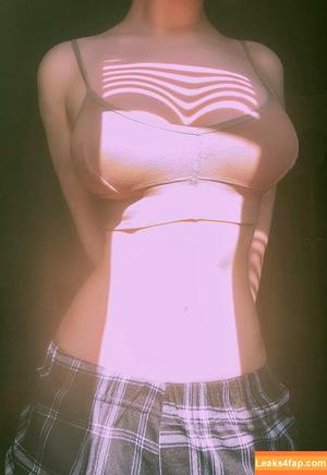 Angie Strelnikova photo #0163