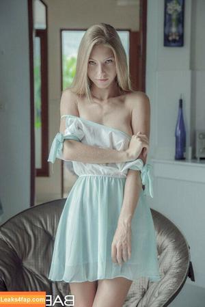 Anjelica photo #0172