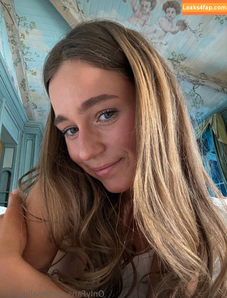 Anna Malyg0n / mmollyyy.ann leaked photo photo #0037